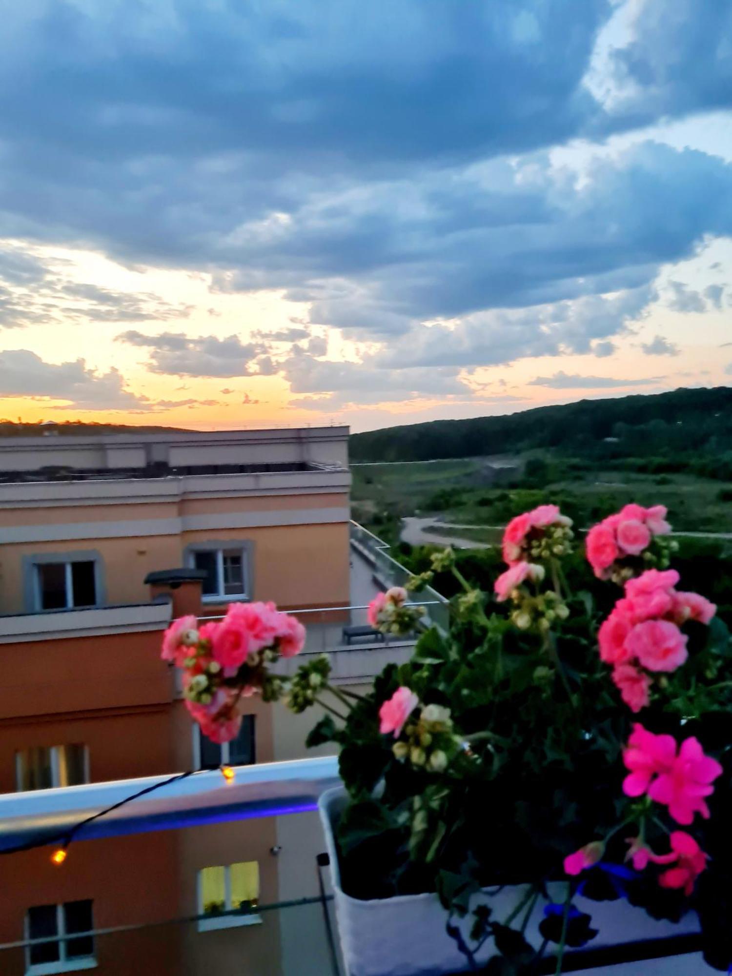 Ferienwohnung Penthouse View Aeroport Iasi 2 Exterior foto