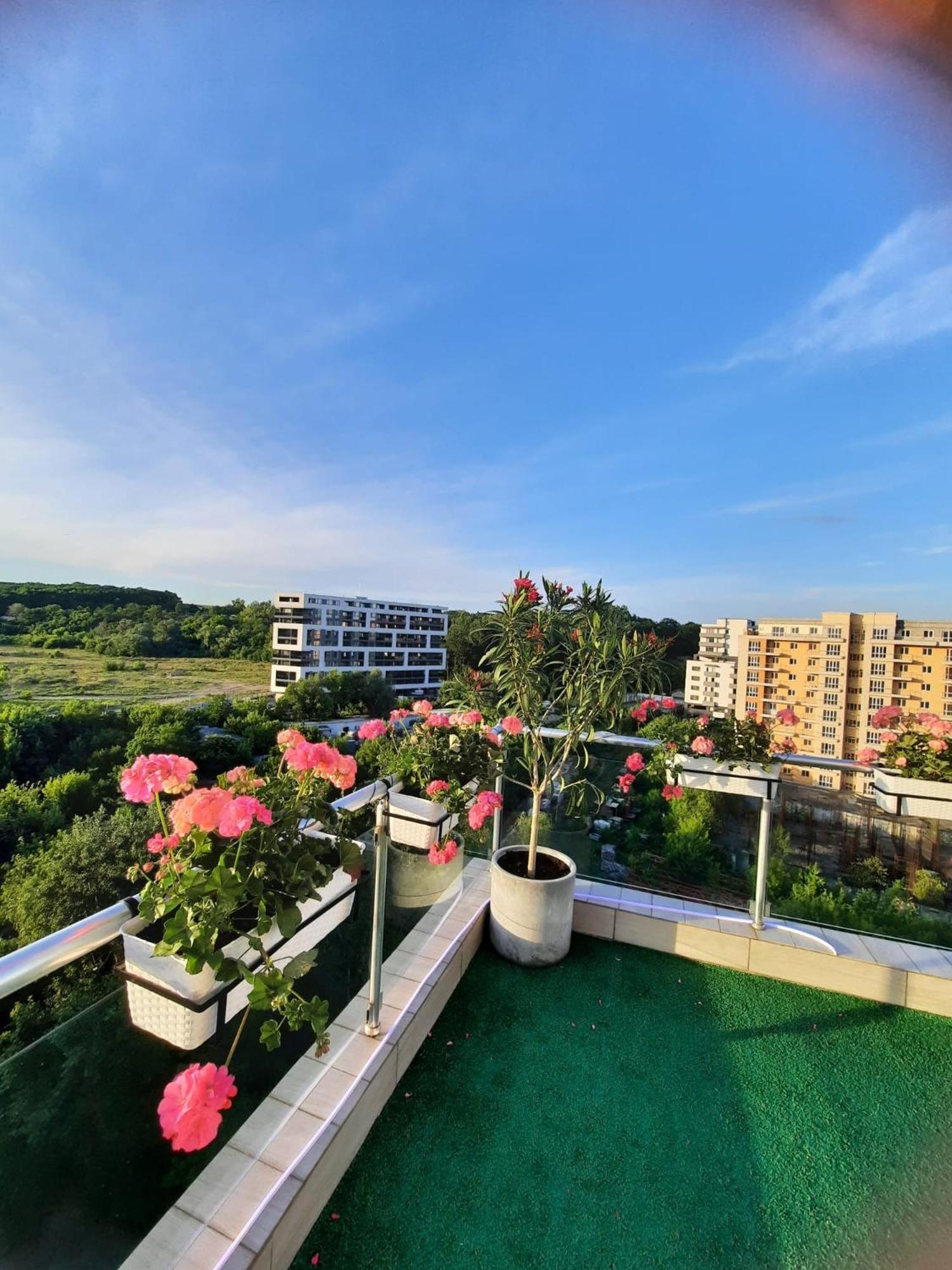 Ferienwohnung Penthouse View Aeroport Iasi 2 Exterior foto