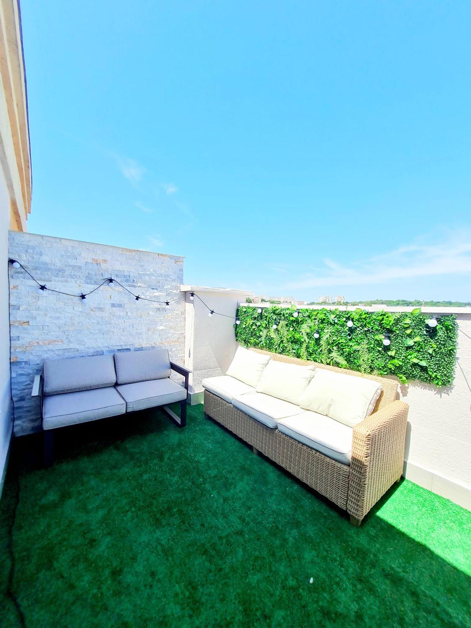Ferienwohnung Penthouse View Aeroport Iasi 2 Exterior foto