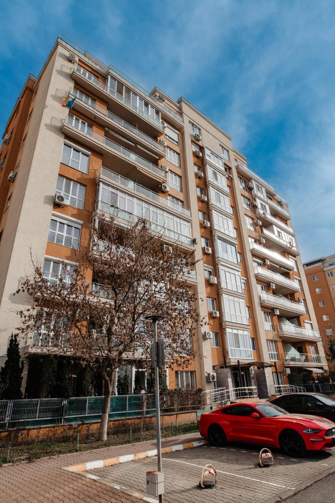 Ferienwohnung Penthouse View Aeroport Iasi 2 Exterior foto